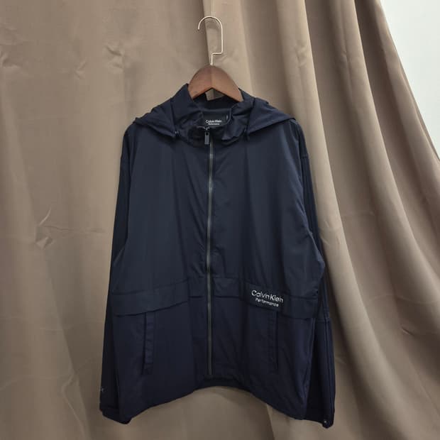 캘빈클라인 퍼포먼스 바람막이 자켓 M
