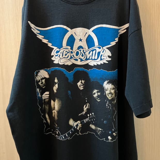90‘s Aerosmith band t-shirts