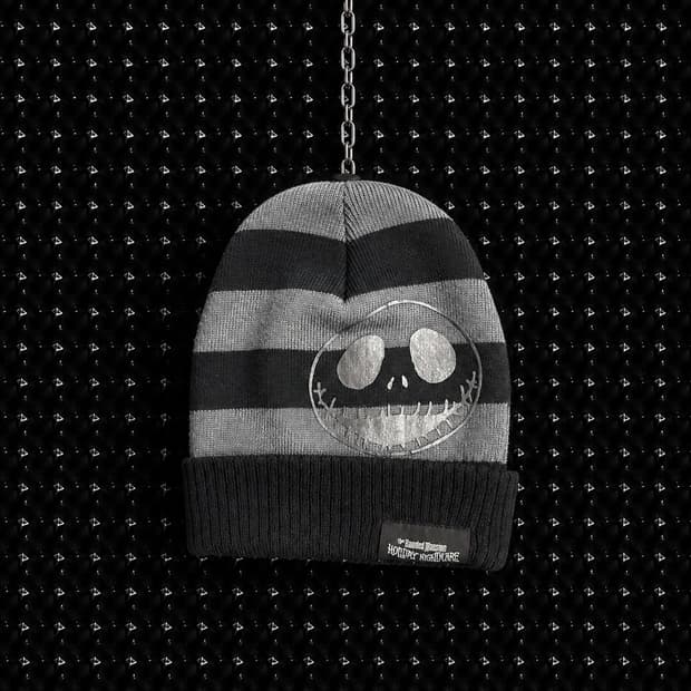 Holiday nightmare 스트라이프 비니