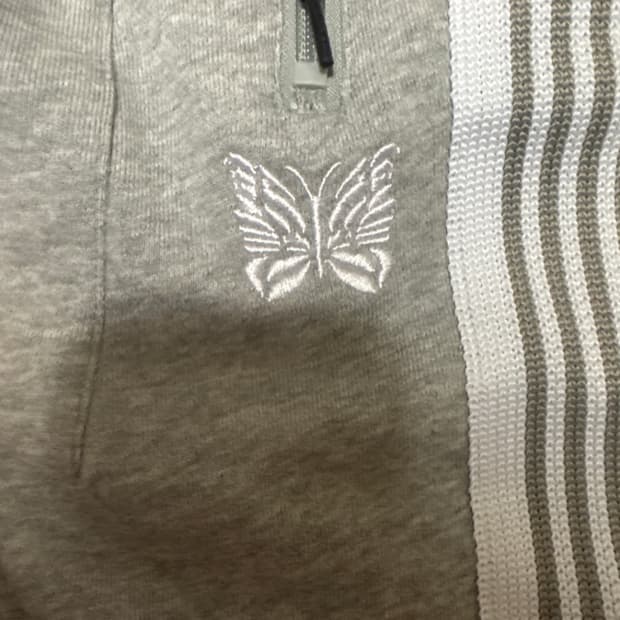 니들스 hd 그레이