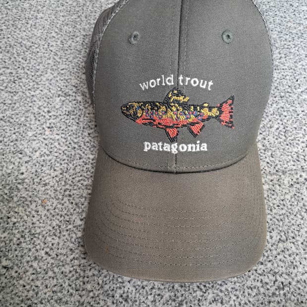 파타고니아 메쉬캡