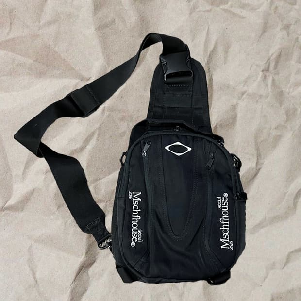 Mischief Rhombus Sling Bag