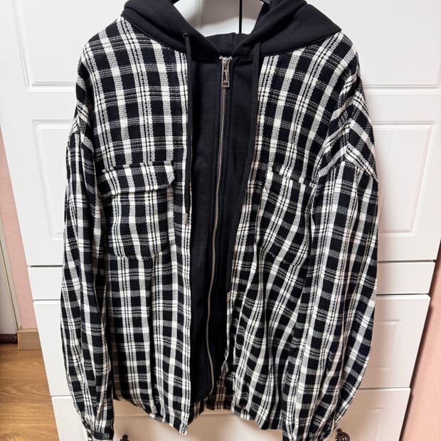 오와이 체크 후드집업