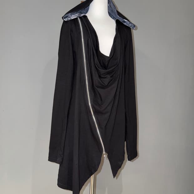 Archive side zipper drape hood zip-up 
