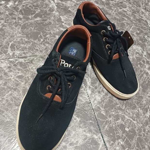 폴로 랄프로렌 블랙 스웨이드 스니커즈