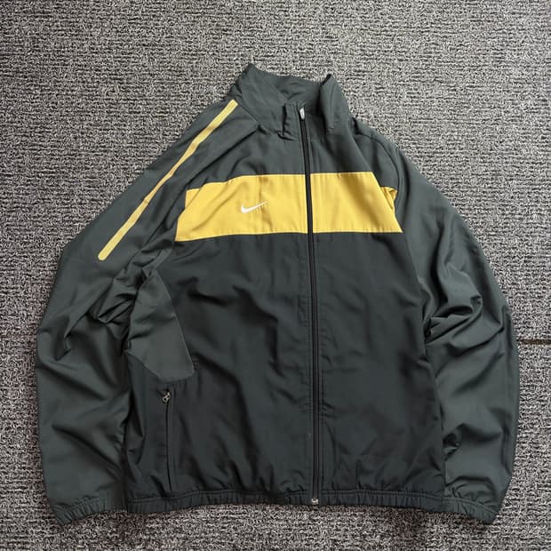 나이키 스우시 로고 올드스쿨 바람막이 자켓 2510