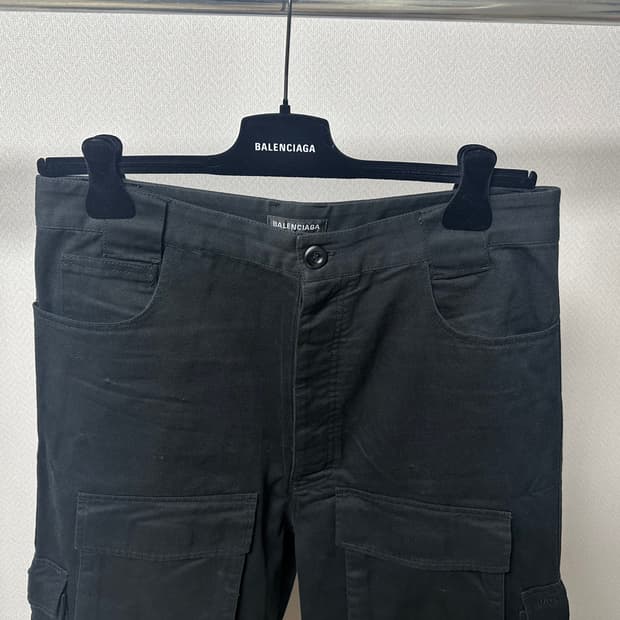 발렌시아가 멀티카고 포켓팬츠 M사이즈