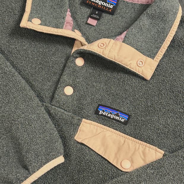 파타고니아 신칠라 그레이 피치  S