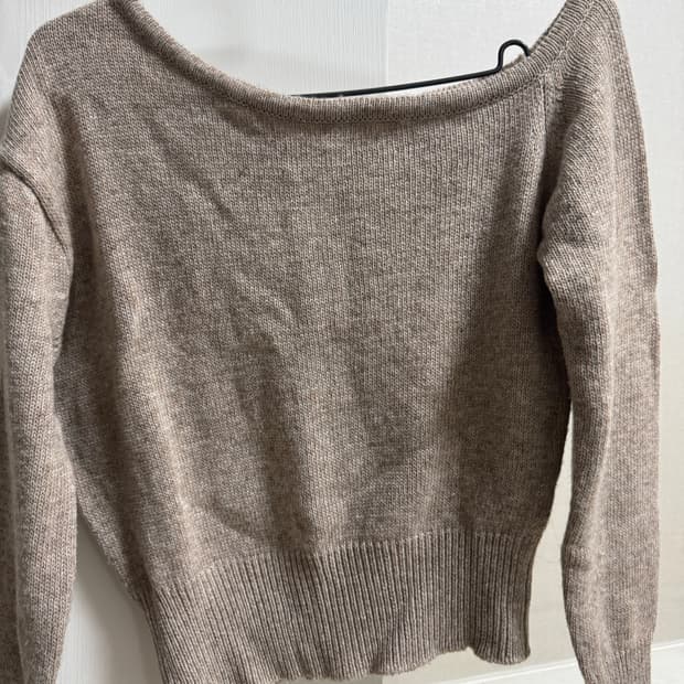 원오프숄더 니트 베이지