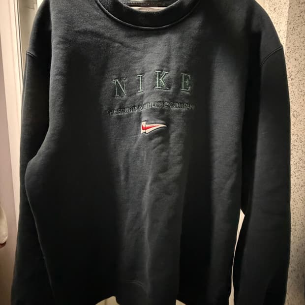 나이키 블랙 맨투맨