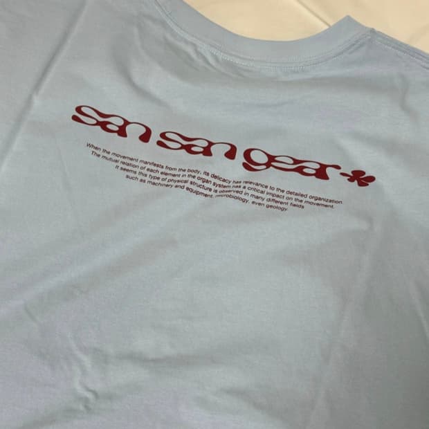 산산기어 24ss 스카이블루 반팔 구합니다