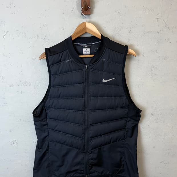 나이키 에어로로프트 러닝 800 경량 패딩 베스트