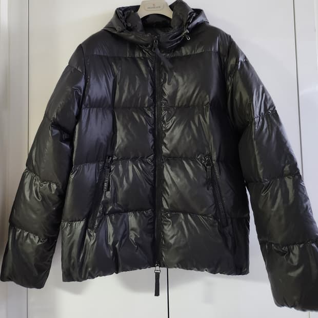 듀베디카 구스패딩 