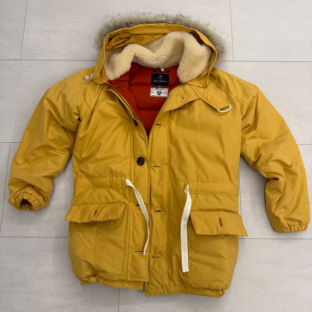 나이젤 카본 에베레스트 패딩 옐로우 44 사이즈