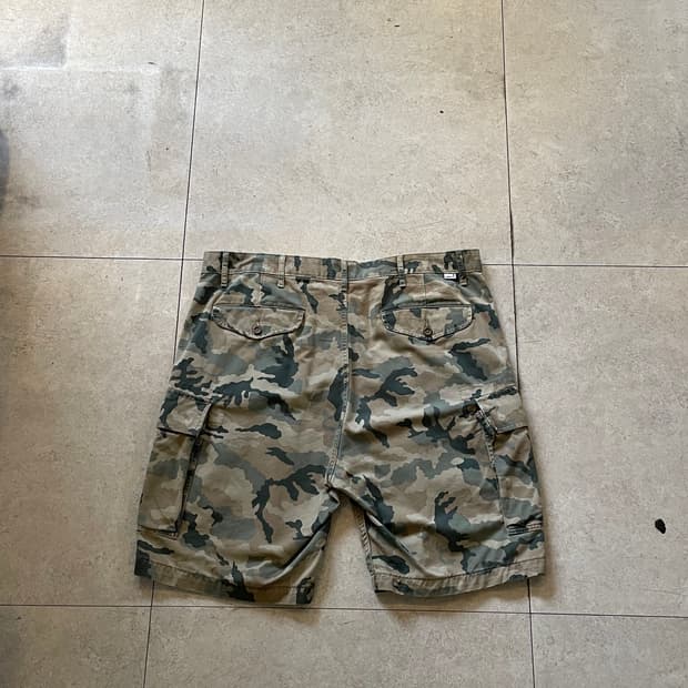 리바이스 카모 카고 반바지 화이트탭