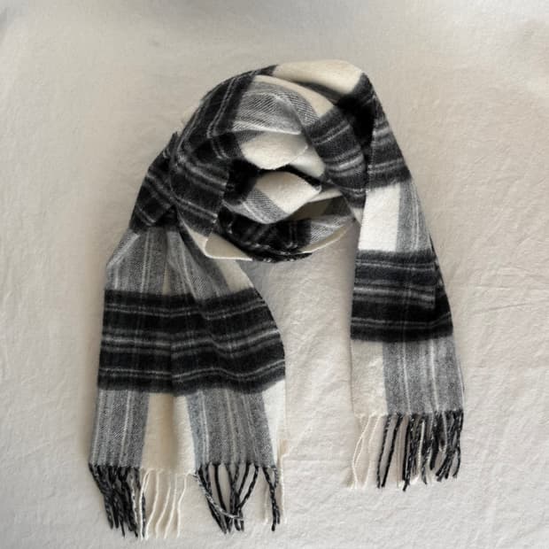 Johnstons of Elgin 캐시미어 울 체크 머플러