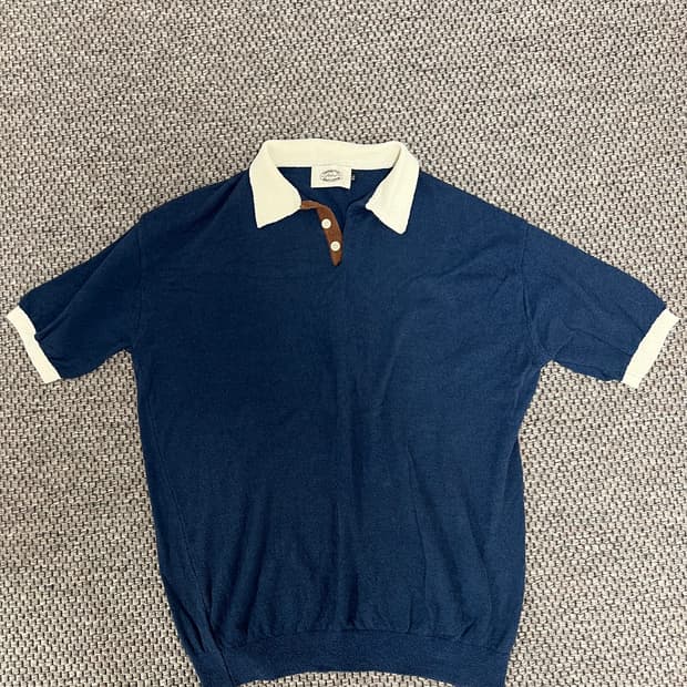 암피스트 니트 반팔