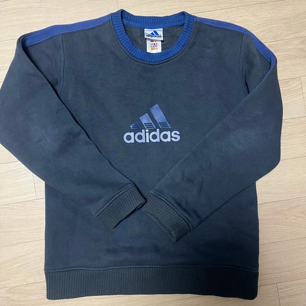 아디다스 빈티지 기모맨투맨