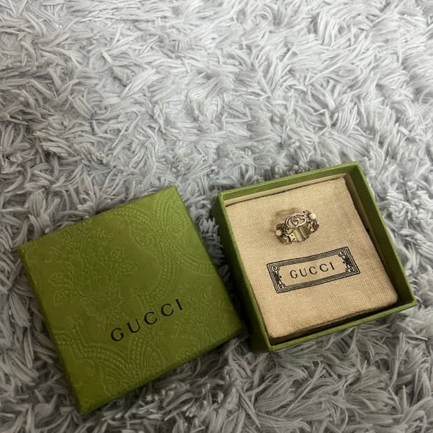 구찌 플라워 더블G 자개 링