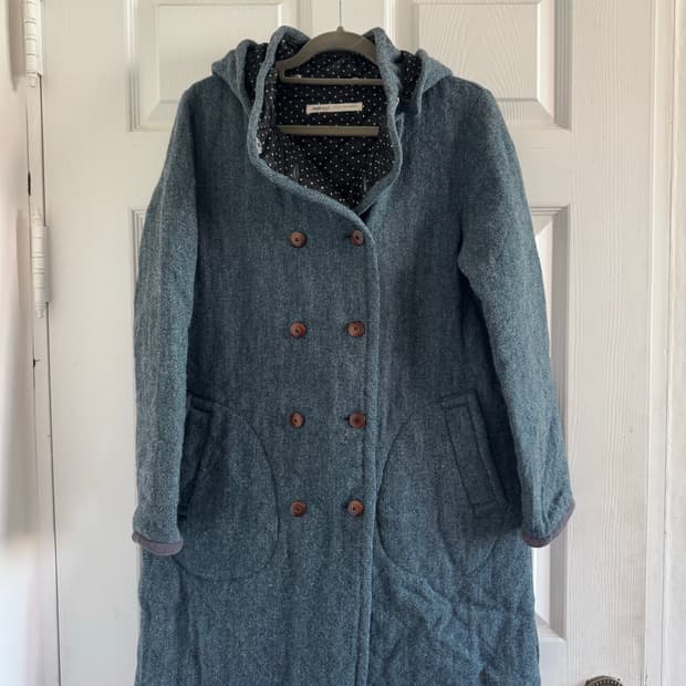 blue dot coat
