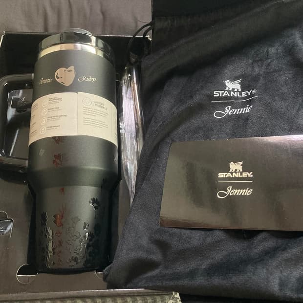 스탠리x제니 콜라보 텀블러  새상품