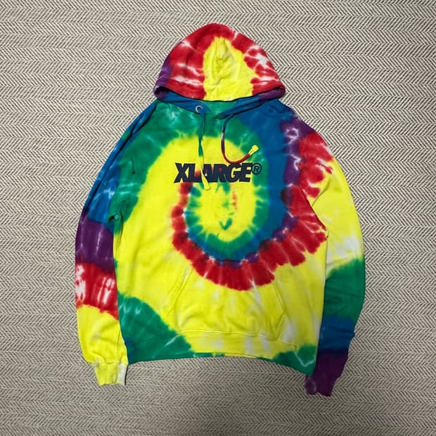 X-LARGE Tie dye hoodie sweatshirt