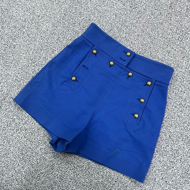 36 럭키슈에뜨 여성 버튼 반바지 0410M