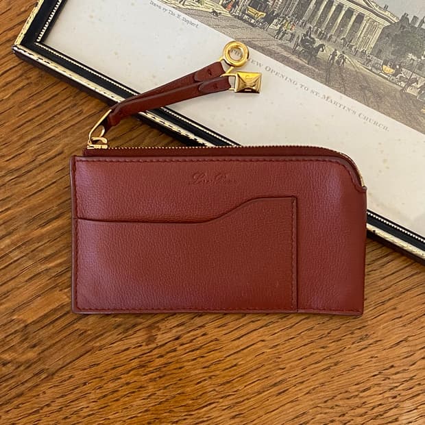 로로피아나 고트스킨 엑스트라 지퍼 파우치