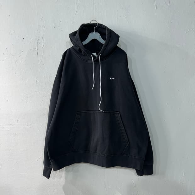 나이키 솔로스우시 후드티 XXL