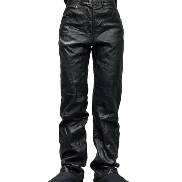 블랙 레더 스트레이트 팬츠