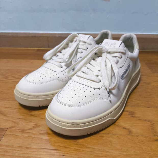 [260] EPT 이피티 코트 오프 화이트