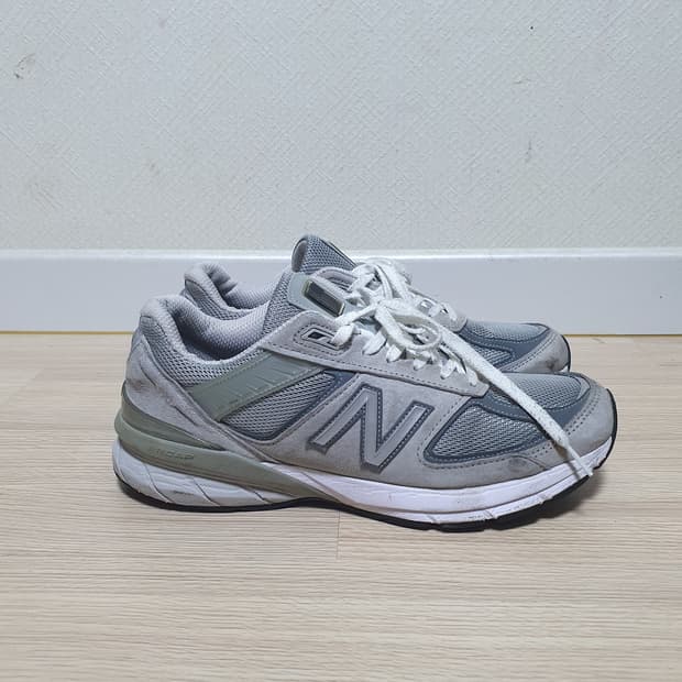 뉴발란스 990v5 그레이 운동화 270
