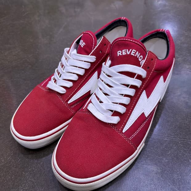 리벤지 스톰 레드 스니커즈 280
