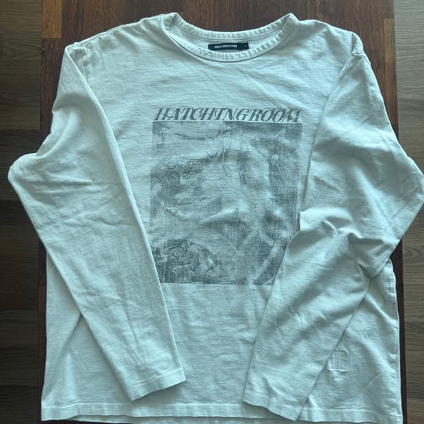 해칭룸 롱슬리브