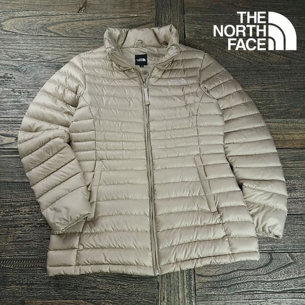 [노스페이스] 로고 자수 슬림핏 구스다운 경량 패딩 M19524