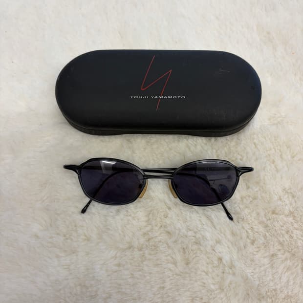 -90‘s Yohji Yamamoto Small Oval sunglass