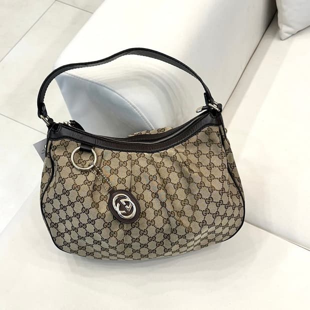 구찌 GG 자가드 수키 호보백 (정품)