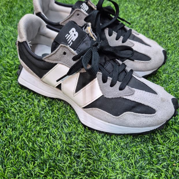 [상태A급]뉴발란스 327 블랙/그레이 운동화 260mm