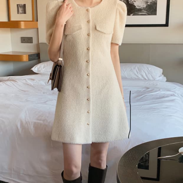 아뜨랑스 아이보리 부클 트위드 원피스