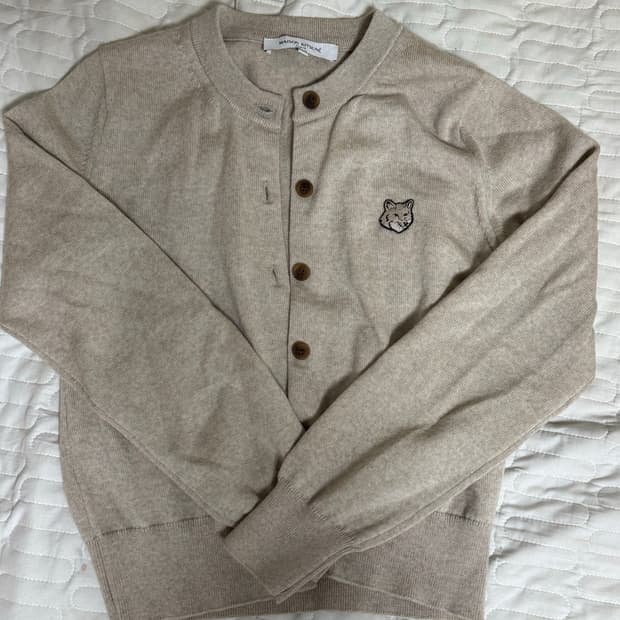 메종키츠네 가디건 라이트베이지멜란지 