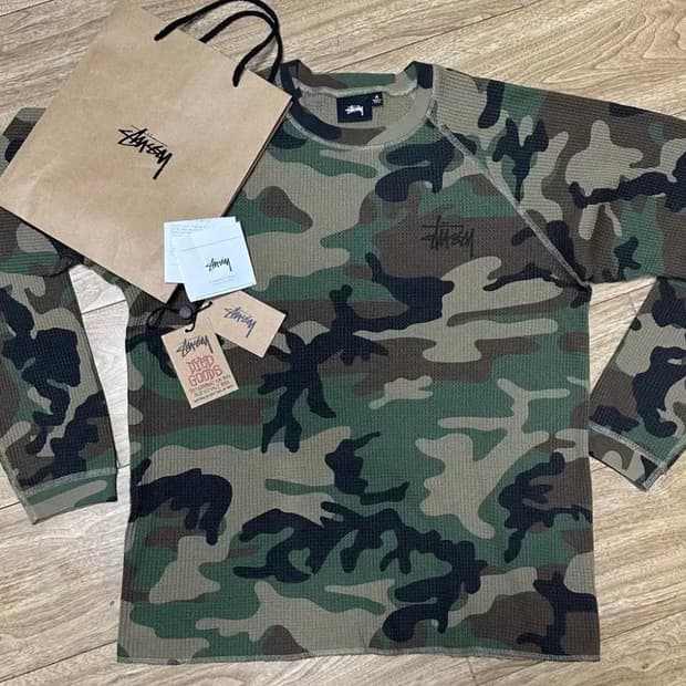 스투시 써멀 롱슬리브 우드랜드 카모 M