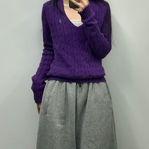 폴로 랄프로렌 퍼플 브이넥 꽈배기 니트
