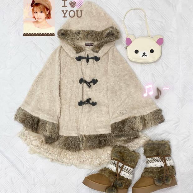 ꒰ঌ 라떼갸루 코리락쿠마 케이프 ໒꒱