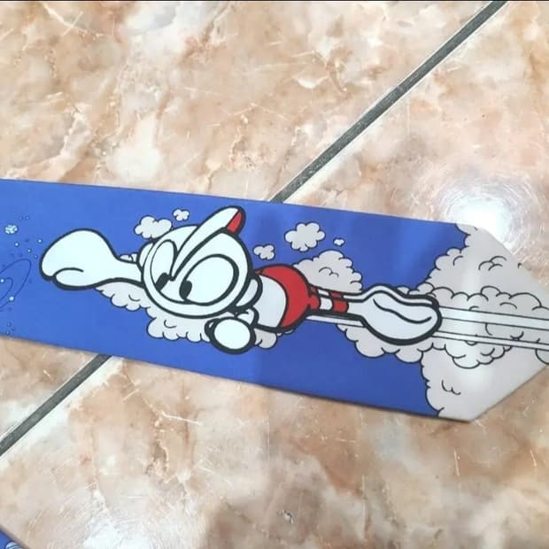 반프레스토 울트라맨 빈티지 넥타이