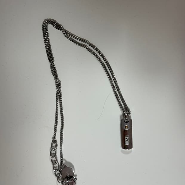디젤 목걸이