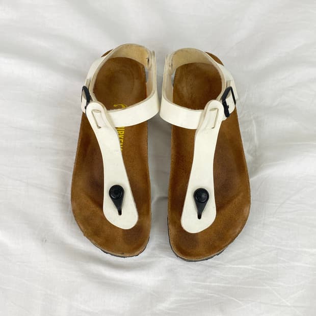 버켄스탁 카이로 화이트 샌들 230 <14>