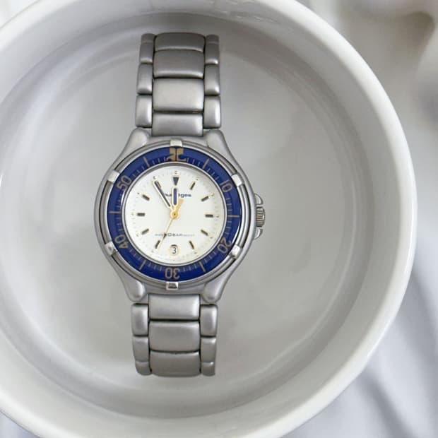 courreges / 꾸레쥬  실버 메탈시계