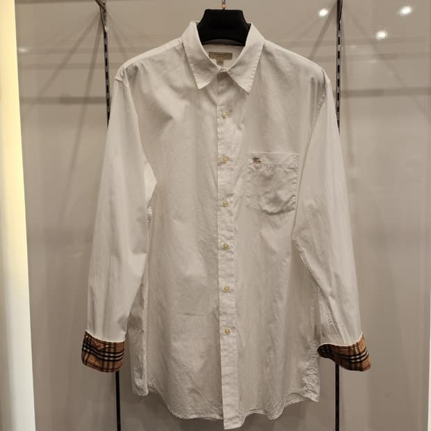 버버리 화이트셔츠 L