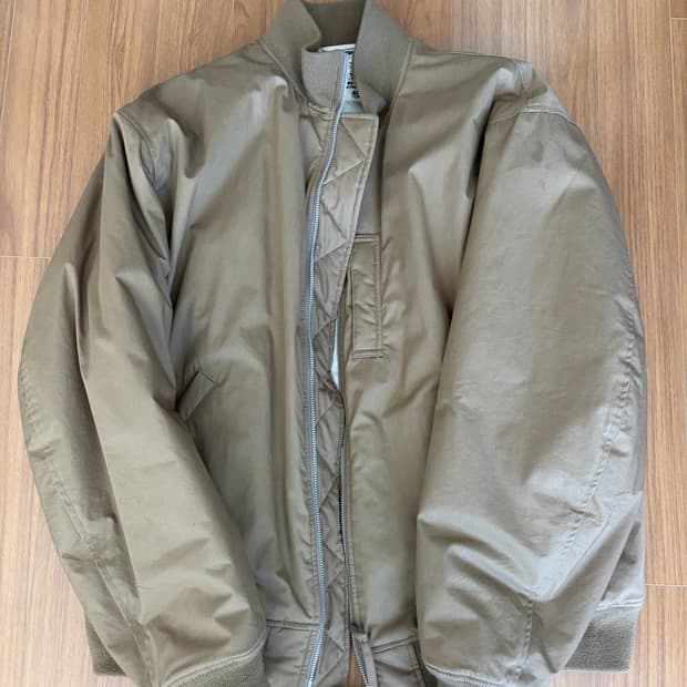 나나미카 베이지 봄버 자켓 L 사이즈