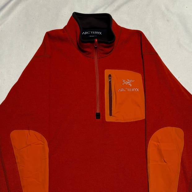 M 아크테릭스 반집업 플리스